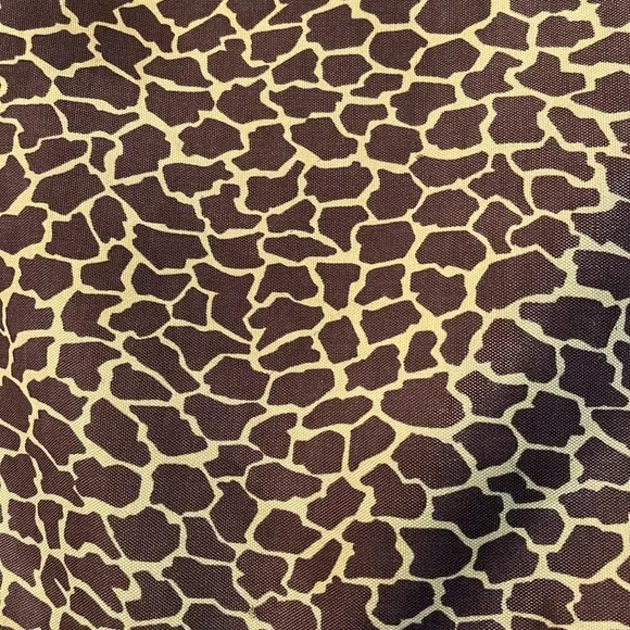 Giraffe Print Tote Bag - Picture 4 of 7